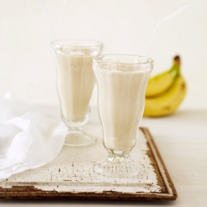 yummy-banana-peanut-butter-smoothie-recipe